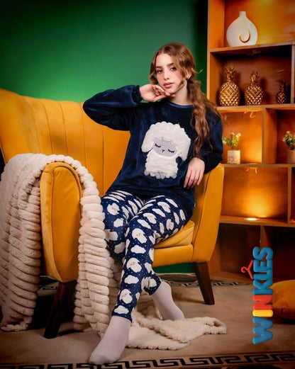 طقم قطيفة بناتي